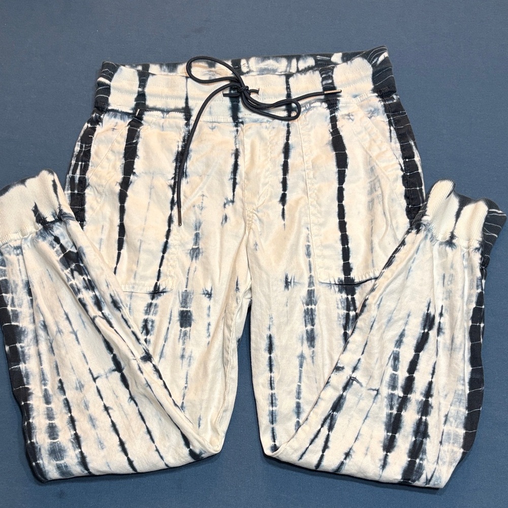 Level 99 Women's Blue & White Tie-Dye Jogger Pants